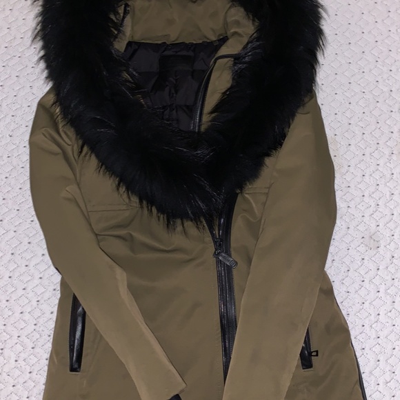 Rudsak premium goose down jacket in Olive Green with black fur - Picture 2 of 5